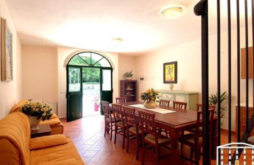 Apecchio Apartment | Apartment Wohnung in Apecchio mit Privatparkplatz by Interhome