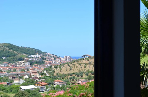 Agropoli Apartment | Apartment "Zenzero" "Albizia" in Agropoli, 3/4 people