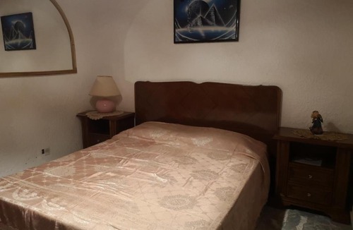Montelarco House | Ape Regina Montelarco