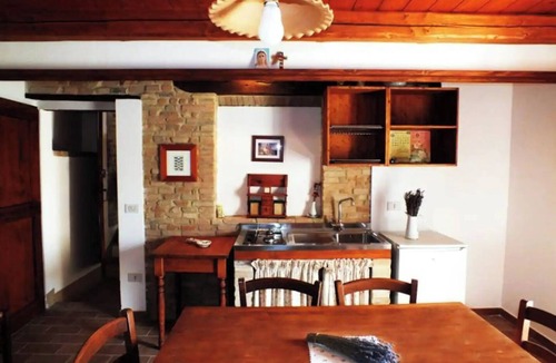 Monte San Vito House | APP. in the MARCHIGIAN COUNTRY, Familiar
