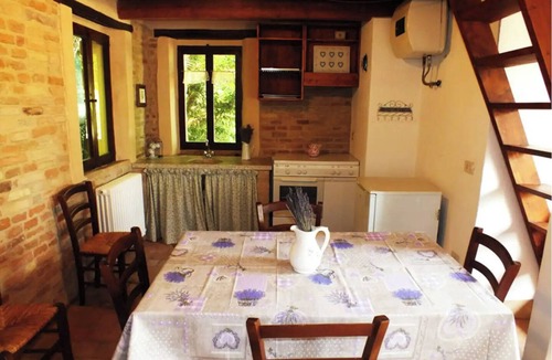 Monte San Vito House | APP. in the MARCHIGIAN COUNTRY, Multifamily