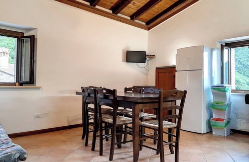 Valtopina Apartment | Appartamenti Giove - Trilocale by Ospitaci