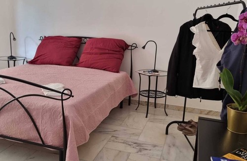Portici Apartment | appartamento 7 letti in centro pet friendly a 3 minuti dalla circumvesuviana