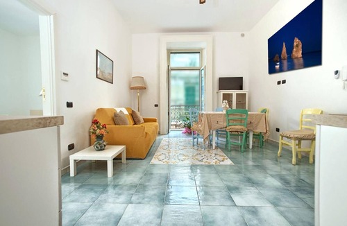 Vietri sul Mare Apartment | Appartamento a Vietri sul mare ID 3052