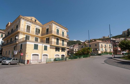 Vietri sul Mare Apartment | Appartamento a Vietri sul mare ID 3056