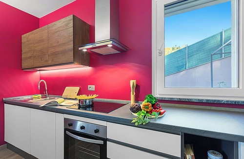 Madonna del Pilone Apartment | Appartamento Ciclamino, Torino, Italy