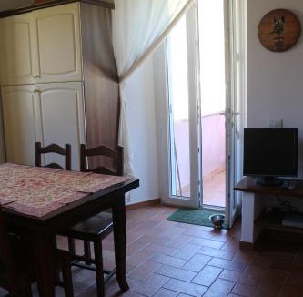 Fabriano Apartment | Appartamento con giardino Valleremita - Analogic tour
