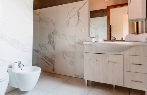 Perito House | Appartamento con Idromassaggio immerso nel verde