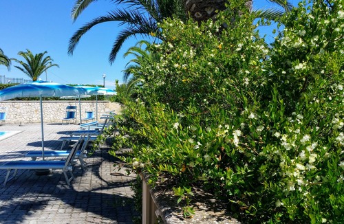 Montincello Apartment | Appartamento con Piscina Vicino al Mare