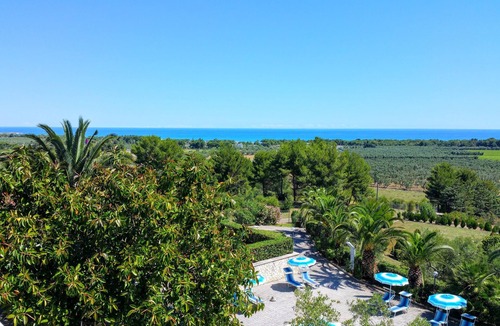 Montincello Apartment | Appartamento con Piscina Vicino al Mare
