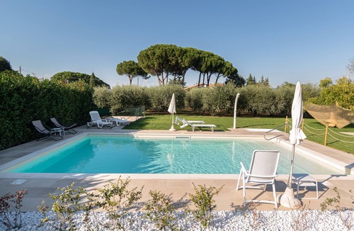 Bastia Umbra Apartment | Appartamento in Campagna Vicino a Centro Fiere
