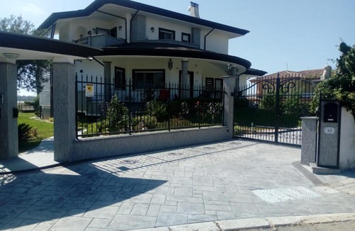 Sabaudia Apartment | APPARTAMENTO in seminterrato PALMAROLA