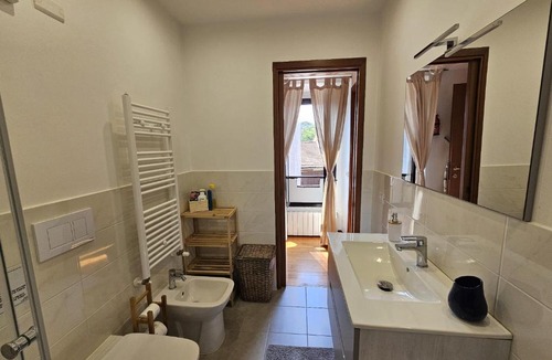 Rho Apartment | Appartamento incantevole in piccola corte a Rho