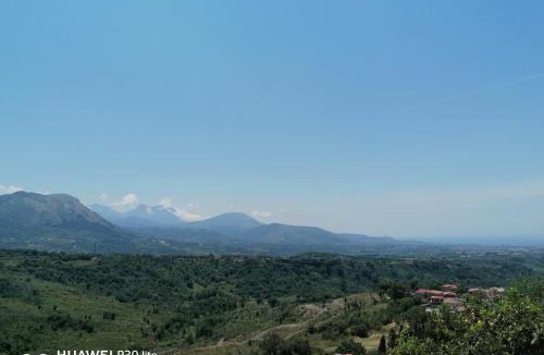 Santa Domenica Talao Apartment | Appartamento di una stanza 9km dal mare.
