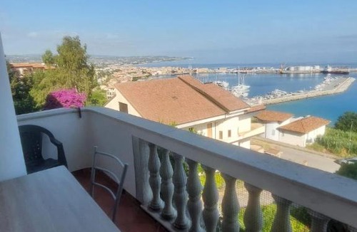 Vibo Marina Apartment | appartamento vista porto