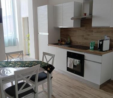 Cisterna di Latina Apartment | APPARTAMENTO JLENIA