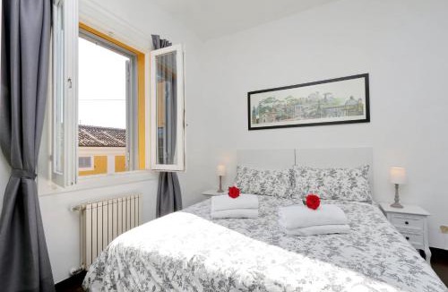 Rione II Trevi Apartment | Appartamento Lavatore