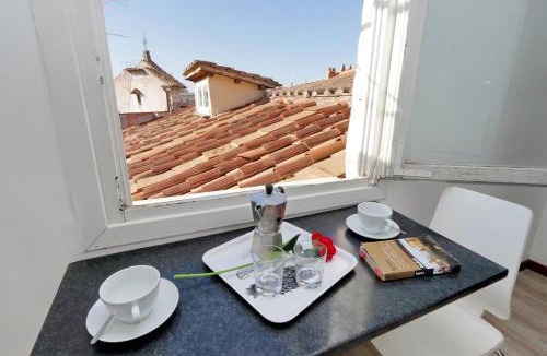 Rione II Trevi Apartment | Appartamento Lavatore