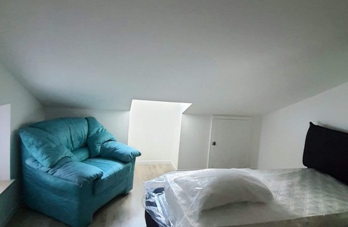 Derby-villaret Apartment | Appartamento Mansardato situato in posizione strategica