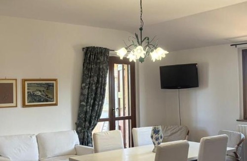 Mombaroccio Apartment | Appartamento Panoramico in Casale - 15 min Fano