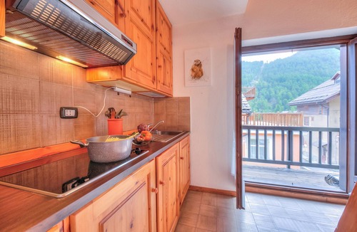 Claviere Apartment | Appartamento Rochebrune 200m from Ski, Claviere, Italy