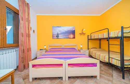 Capoliveri Apartment | Appartamento villa da 4 fino a 5 persone giardino
