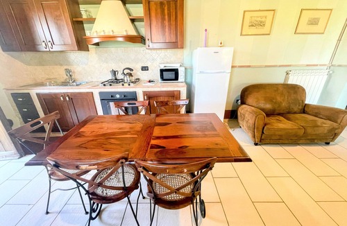 Spoleto Villa | Apt 2 in Spoleto Stunning grounds Panoramic views all around you! Sleeps 4