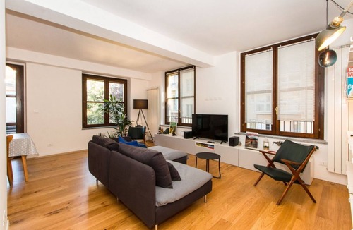 Vanchiglia Apartment | Apt 250m from P.za V.Veneto! Terrace and parking space