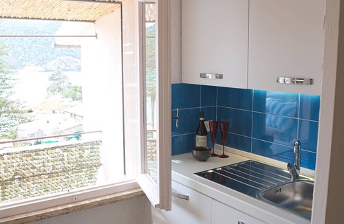 Isola del Giglio Apartment | Apt. Calbugina with a sea view - Villa Manzoni