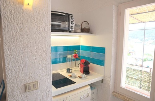 Isola del Giglio Apartment | Apt. Calbugina with a sea view - Villa Manzoni