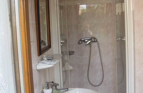 Acqualagna House | AQUALAGNA TARTUFI ROOMS POOL LOCANDA
