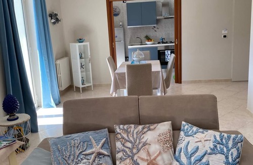 Giovinazzo House | Aquamaris - Spacious house facing the sea