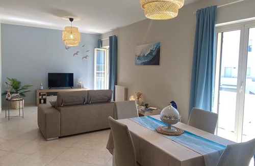 Giovinazzo House | Aquamaris - Spacious house facing the sea