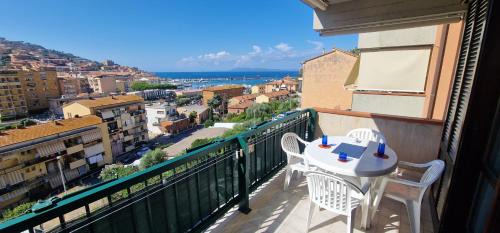 Porto Santo Stefano Apartment | Argentiera bella vista