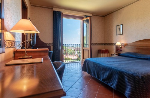 Terruggia Hotel | Ariotto Village