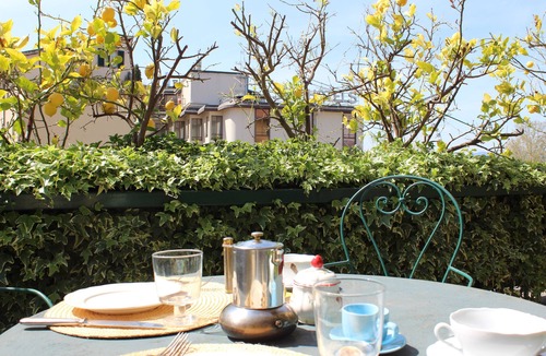 Santa Maria Novella Apartment | Art Apartment Montebello Family suite