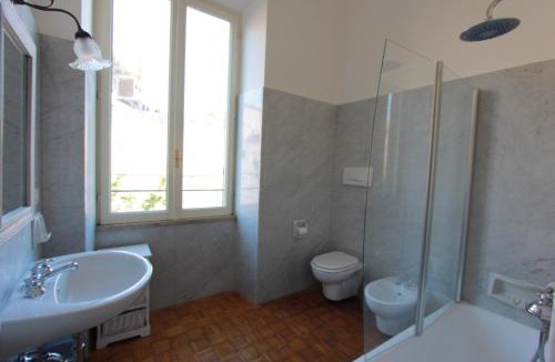 Vatican House | Art Atelier San Pietro