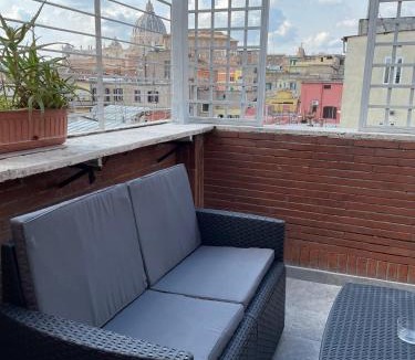 Rione XIV Borgo House | Art Atelier Vaticano Guest House
