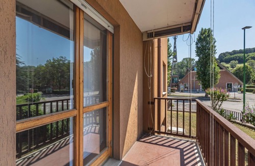 Asti Apartment | Asti Lovely Apt - Private Parking & Balconies