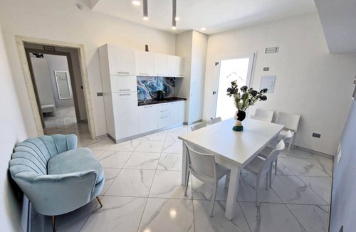 Pizzo House | At 211 Rooms Guest House - Room No. 4