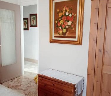 Castell'Alfero Apartment | ATTENTI AL GATTO!Accommodation in the town center, on a private courtyard