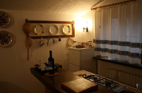 Bettona Villa | Attic in Villa with Swimming Pool near Assisi