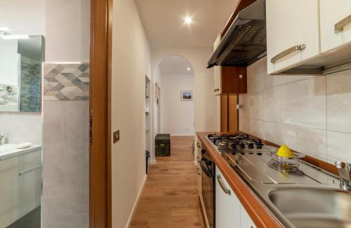 Rione II Trevi Apartment | Avignonesi 04 - FromHometoRome
