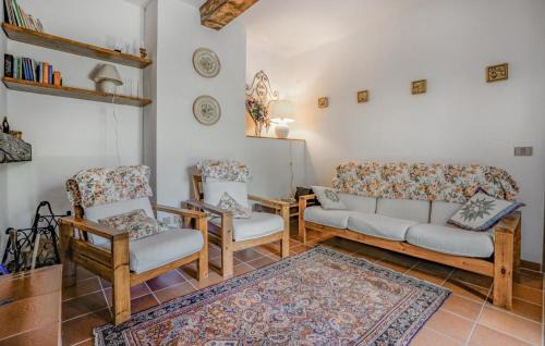 Castelnuovo di Val di Cecina House | Awesome Home In Castelnuovo Val Di Cec