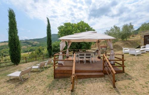 Castelnuovo di Val di Cecina House | Awesome Home In Castelnuovo Val Di Cec