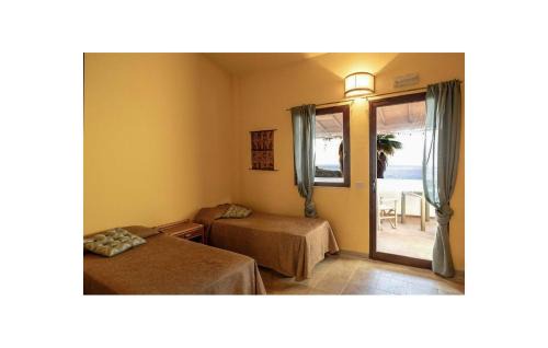 Briatico Apartment | Awesome Apartment In Briatico With House Sea View