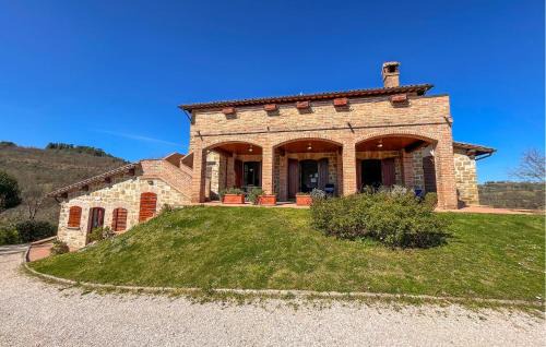 Monteluiano Apartment | Awesome Apartment In Gubbio With Wifi