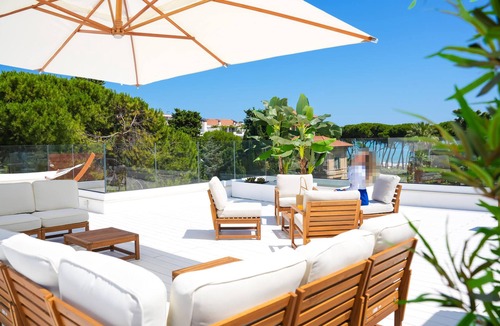 Pineto Apartment | Awesome apartment in Piento with swimming pool