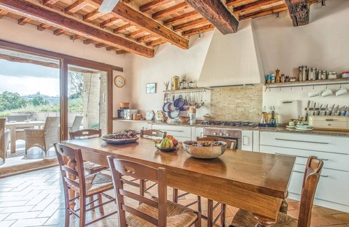Ostra Vetere House | Awesome home in Ostra Vetere (AN)