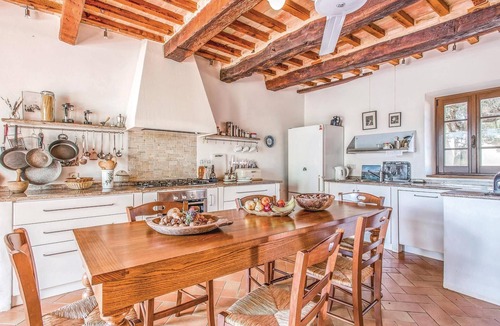 Ostra Vetere House | Awesome home in Ostra Vetere (AN)